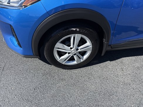 Used 2024 Nissan Kicks S image 20