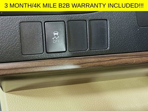 Used 2016 Toyota Camry LE image 10