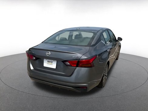 Used 2024 Nissan Altima 2.5 SV image 15