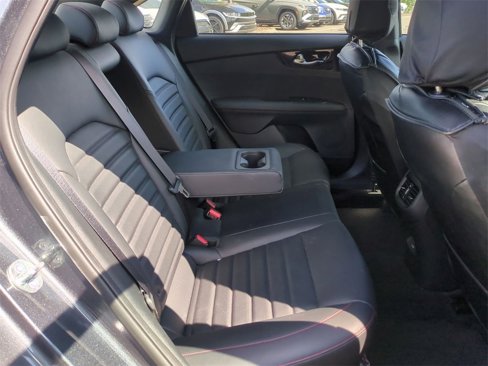 Used 2024 Kia Forte GT w/ GT2 Package image 27