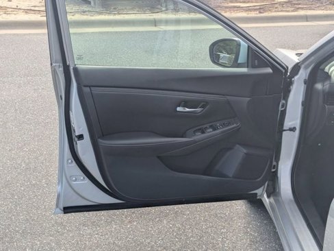 Used 2021 Nissan Sentra SV image 19