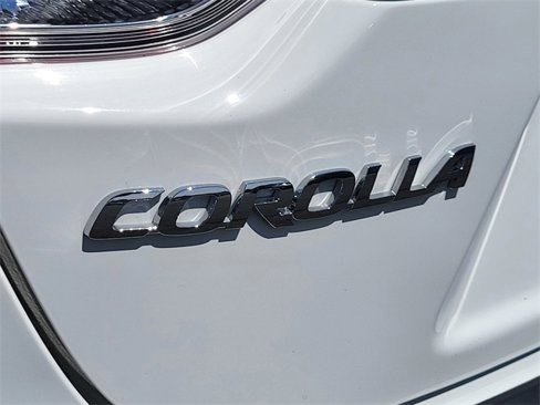 Used 2024 Toyota Corolla LE image 7
