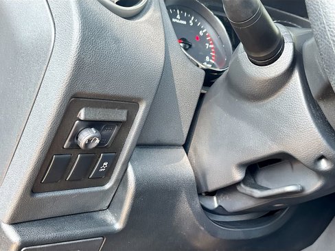Used 2012 Nissan Rogue S image 10