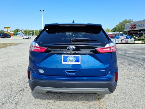 Used 2023 Ford Edge SEL image 4