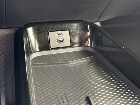 Used 2023 Ford Mustang Mach-E Select image 22