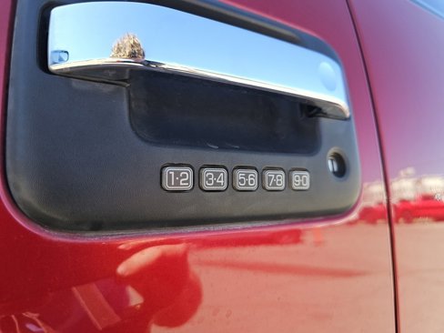 Used 2013 Ford F150 XLT w/ Luxury Equipment Group image 17