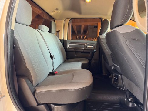 Used 2019 RAM 2500 Big Horn image 28