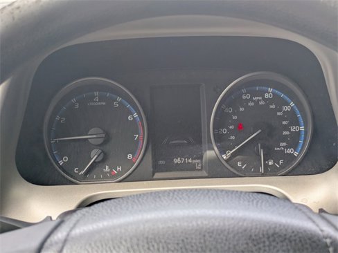 Used 2017 Toyota RAV4 LE image 17