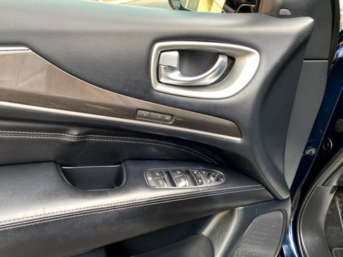 Used 2020 INFINITI QX60 Luxe w/ Essential Package image 18