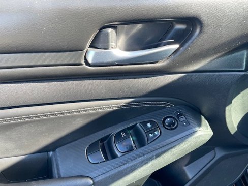 Used 2020 Nissan Altima 2.5 S image 9