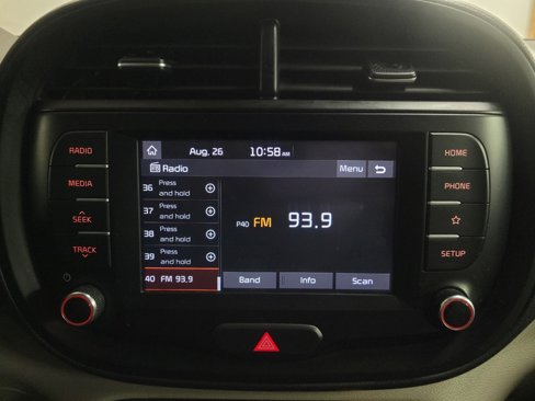 Used 2020 Kia Soul LX image 25