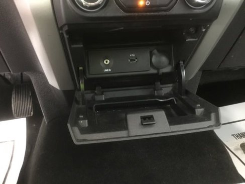 Used 2013 Ford F150 XLT w/ XLT Chrome Pkg image 28