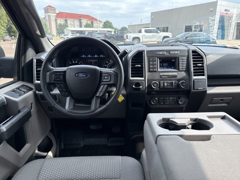 Used 2016 Ford F150 XLT w/ Equipment Group 301A Mid image 4
