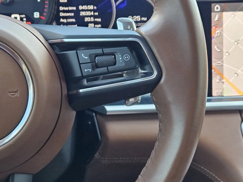 Certified 2021 Porsche Panamera image 27