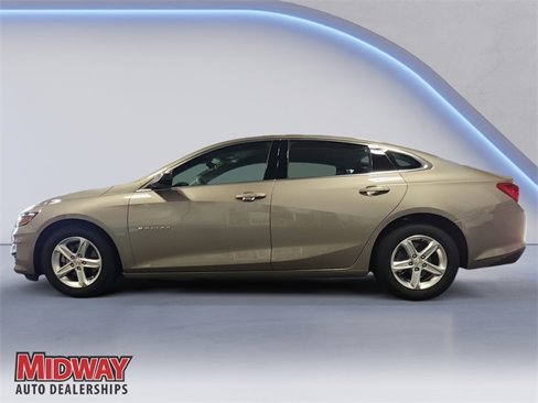 Used 2024 Chevrolet Malibu LT image 2