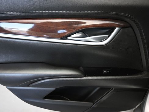 Used 2017 Cadillac XTS Luxury image 32