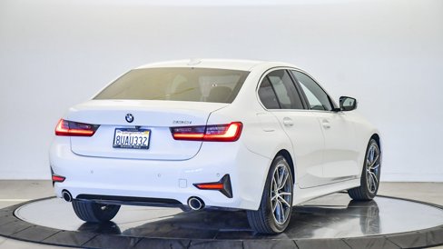 Used 2021 BMW 330i Sedan w/ Premium Package image 5