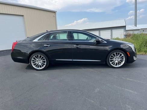 Used 2014 Cadillac XTS Platinum image 3