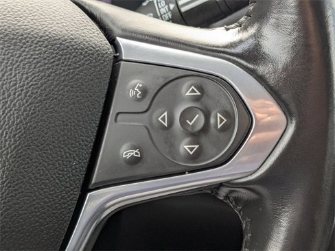Used 2021 Chevrolet Traverse LT image 20