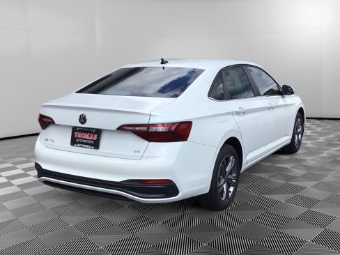 Used 2022 Volkswagen Jetta SE image 7
