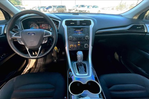 Used 2016 Ford Fusion SE w/ Equipment Group 201A image 12