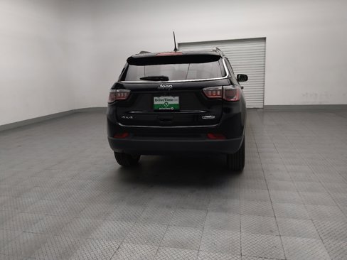 Used 2018 Jeep Compass Latitude w/ Popular Equipment Group image 7