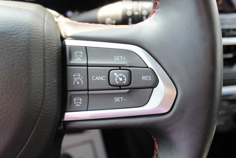 Used 2022 Jeep Compass Trailhawk w/ Trailhawk Elite Group image 18
