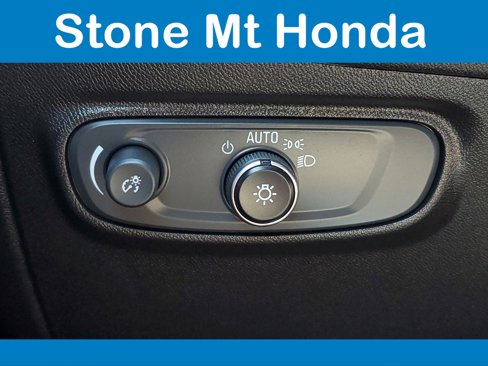 Used 2022 Chevrolet Equinox LS image 34