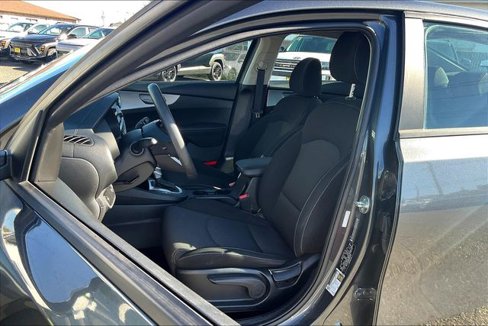 Used 2023 Kia Forte LXS image 21