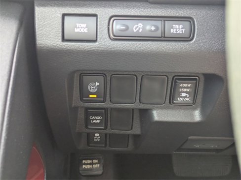 Used 2022 Nissan Frontier Pro-X image 25