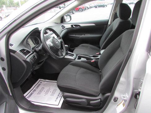 Used 2018 Nissan Sentra S image 5
