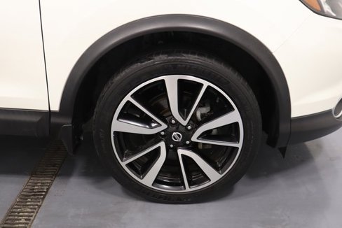Used 2018 Nissan Rogue Sport SL w/ SL Premium Package image 27