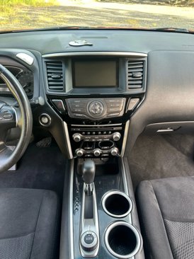 Used 2014 Nissan Pathfinder SV image 31
