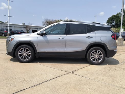 Used 2023 GMC Terrain SLT image 4