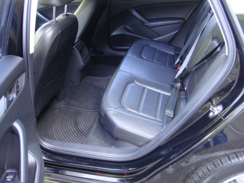 Used 2012 Volkswagen Passat 2.5 SE image 11