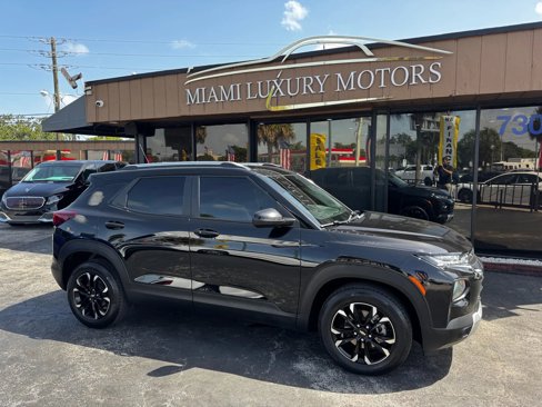 Used 2023 Chevrolet TrailBlazer LT w/ Convenience Package image 3