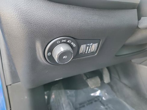 Used 2022 Jeep Compass Latitude w/ Convenience Group image 19