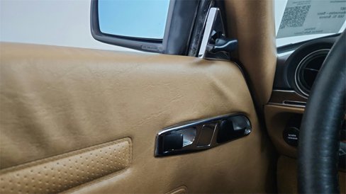 Used 1987 Mercedes-Benz 560 SL image 18