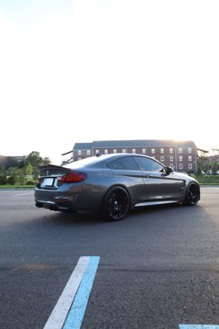 Used 2020 BMW M4 Coupe w/ Competition Package image 4