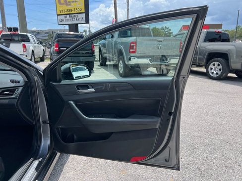 Used 2019 Hyundai Sonata Limited w/ Ultimate Package 04 image 20