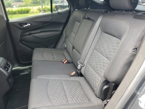 Used 2019 Chevrolet Equinox LT w/ Driver Convenience Package image 33