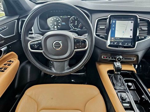 Used 2018 Volvo XC90 T6 Momentum w/ Convenience Package image 31