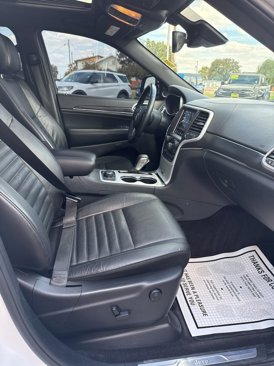 Used 2018 Jeep Grand Cherokee Limited image 26