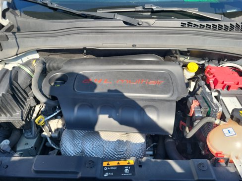 Used 2021 Jeep Renegade Sport image 16