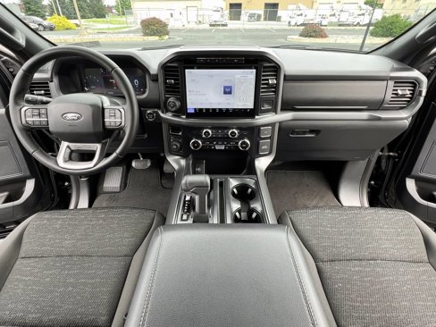 Used 2024 Ford F150 XLT image 4