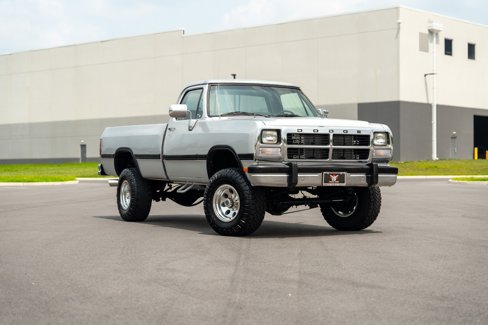 Used 1991 Dodge D/W Truck 350 image 2