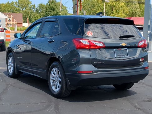 Used 2020 Chevrolet Equinox LS w/ LS Convenience Package image 4