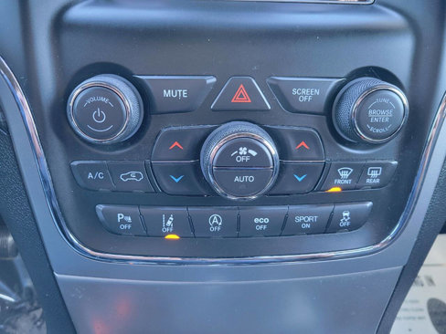Used 2021 Jeep Grand Cherokee Laredo image 21