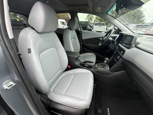 Used 2021 Hyundai Kona Limited w/ Cargo Package image 19