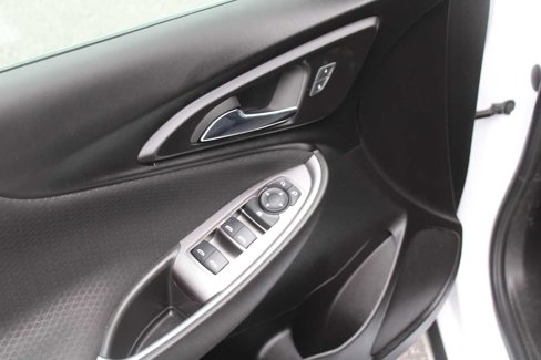 Used 2023 Chevrolet Malibu LS image 18